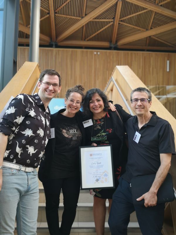 Laleh Khalili Receives Award for Services to Middle Eastern Studies